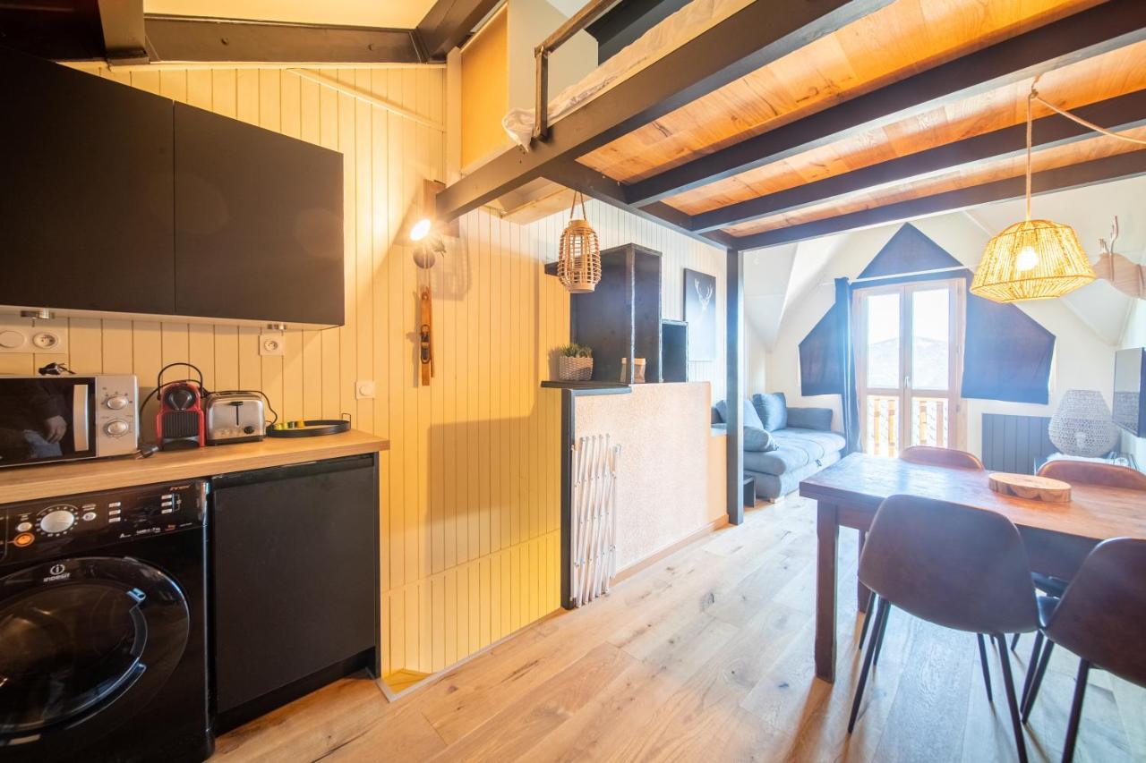 Le Cerf - Duplex Avec Superbe Vue Montagne Apartamento Les Angles  Exterior foto