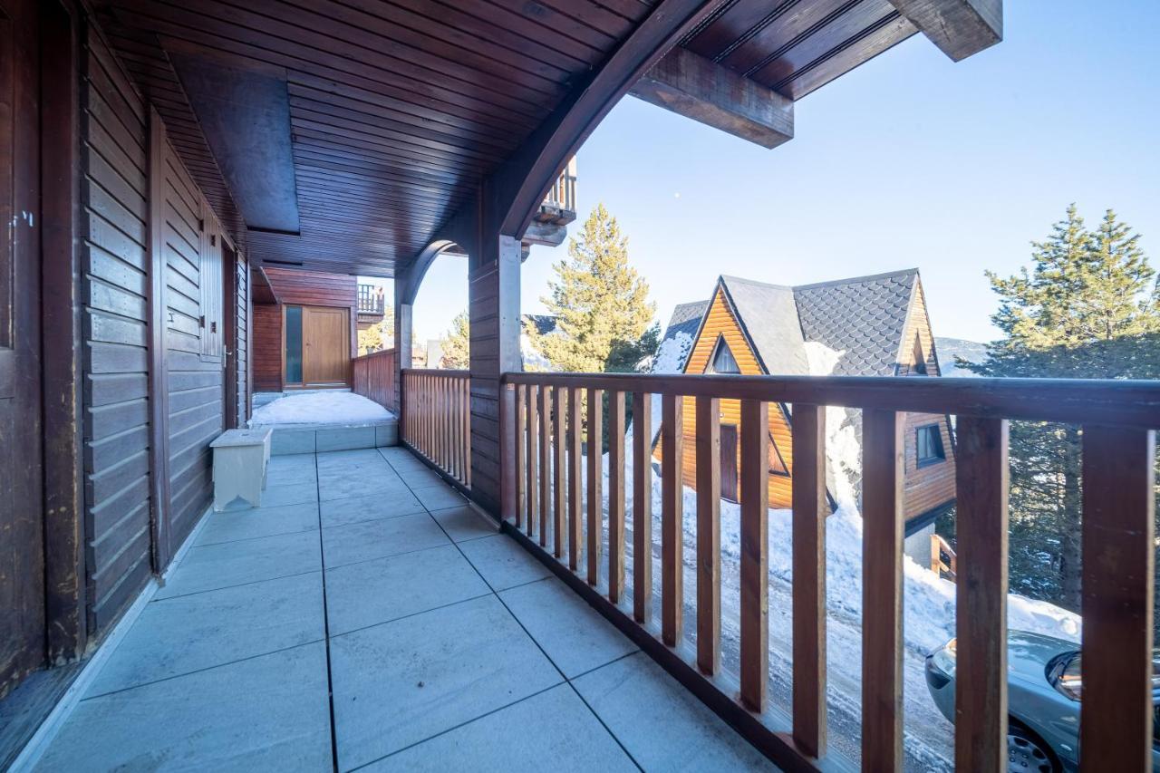 Le Cerf - Duplex Avec Superbe Vue Montagne Apartamento Les Angles  Exterior foto